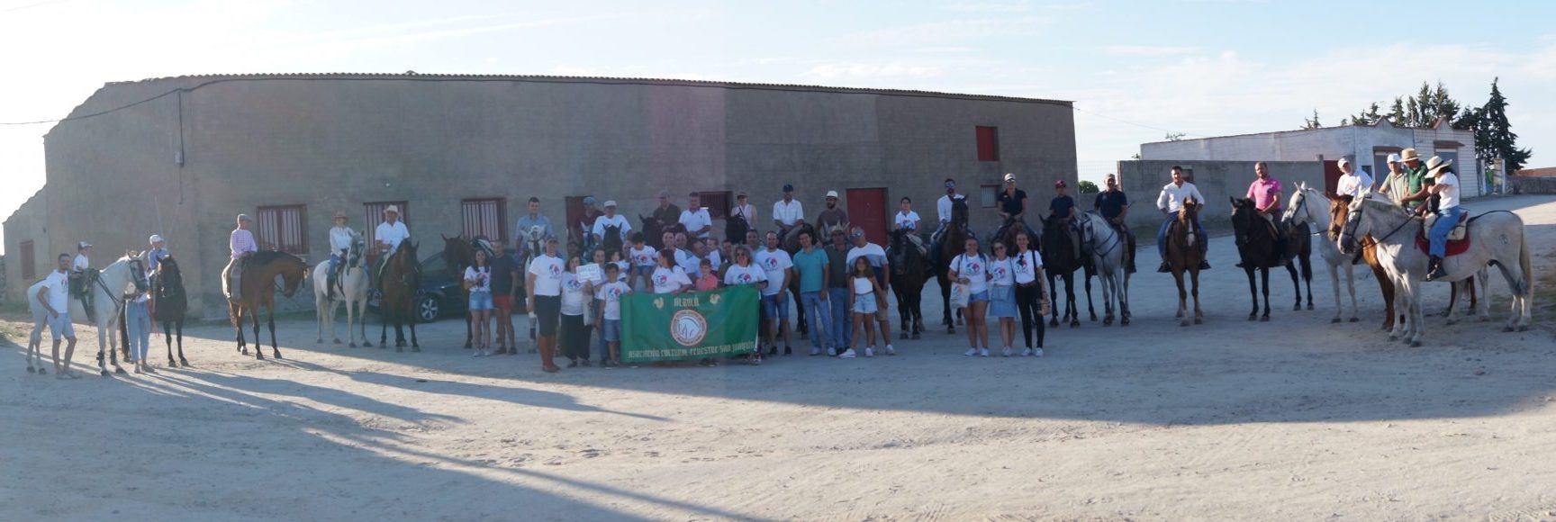 Imagen de la publicación «RUTA A CABALLO ALBALÁ (EXTREMADURA)»